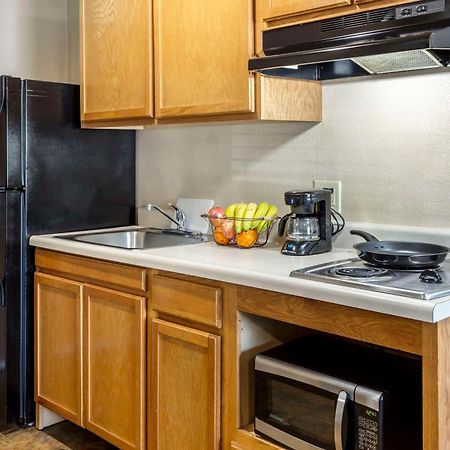 Woodspring Suites Raleigh Garner Edmondson Екстериор снимка