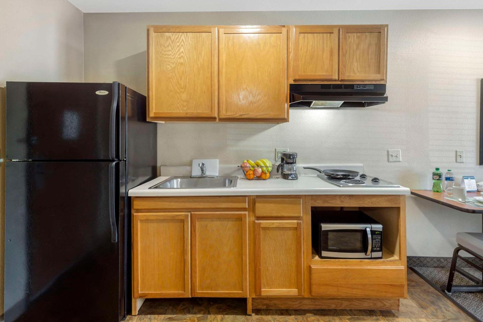 Woodspring Suites Raleigh Garner Edmondson Екстериор снимка