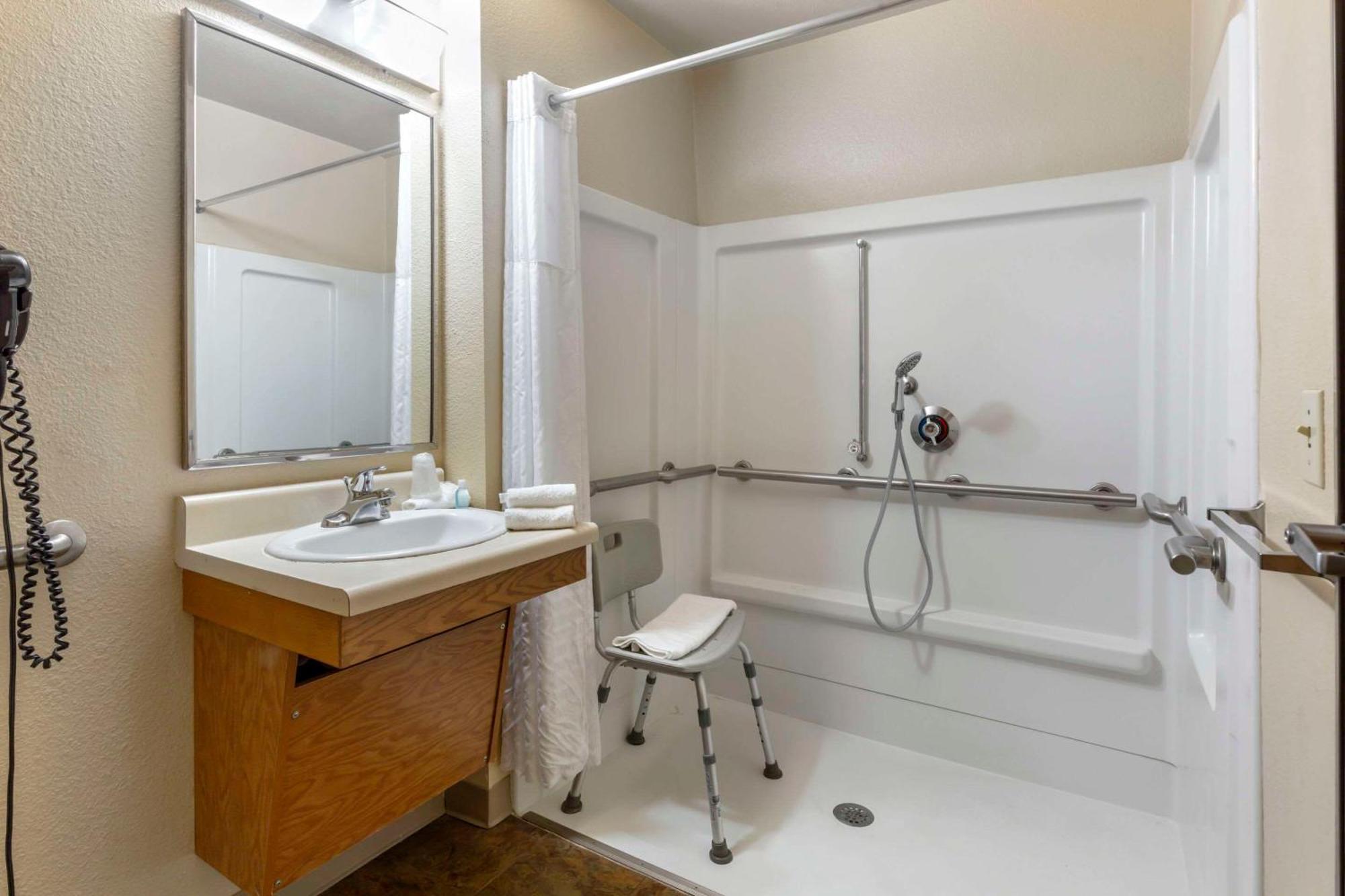 Woodspring Suites Raleigh Garner Edmondson Екстериор снимка