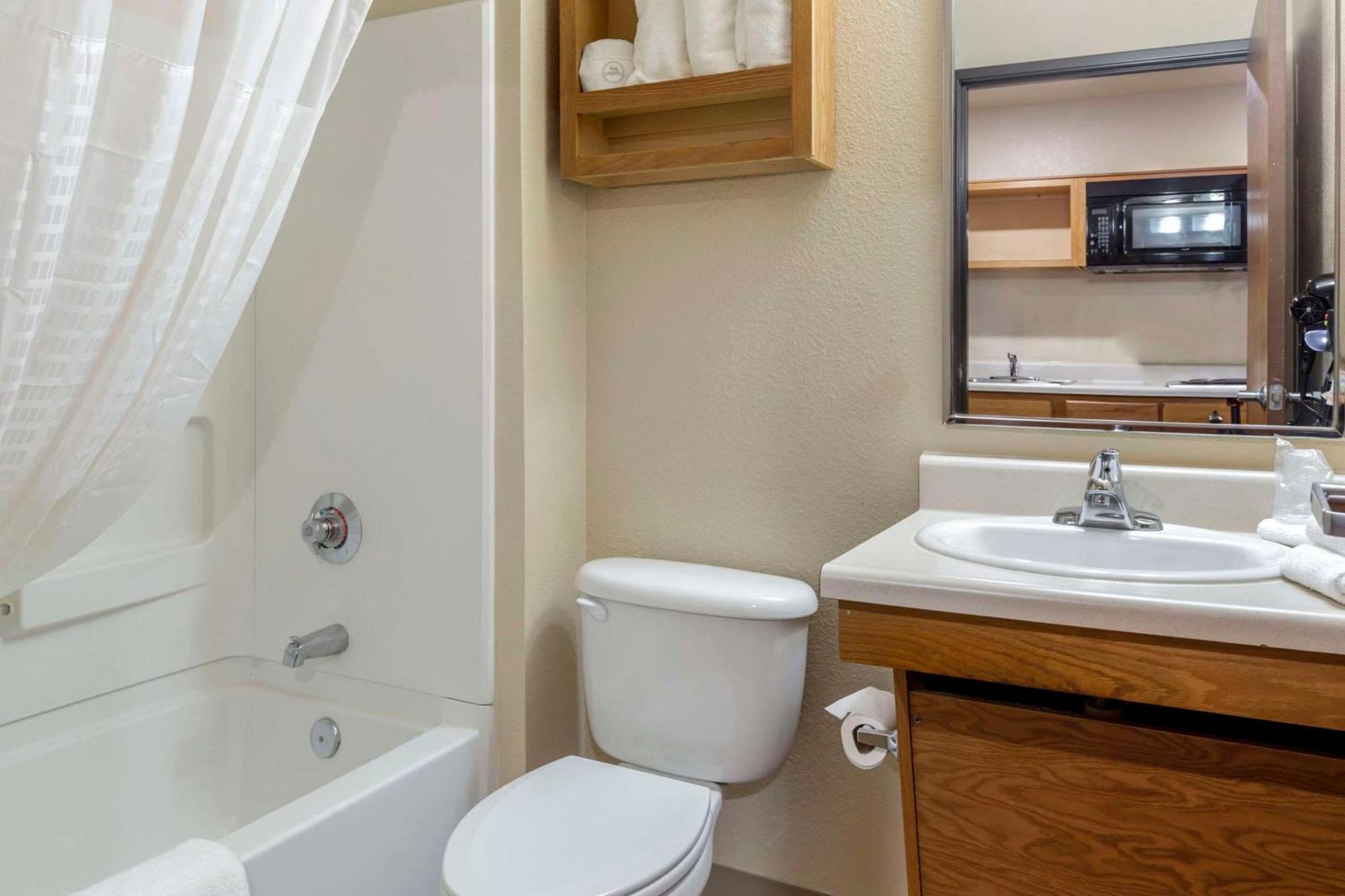 Woodspring Suites Raleigh Garner Edmondson Екстериор снимка